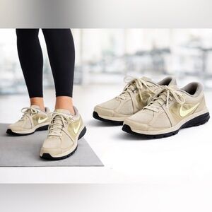 Nike Dual Fusion Run Women’s Running Shoes Beige Volt 525752-070 Size 8.5 US